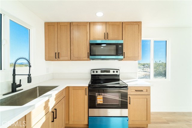 Detail Gallery Image 18 of 40 For 65125 Saturn, Joshua Tree,  CA 92252 - 2 Beds | 1 Baths