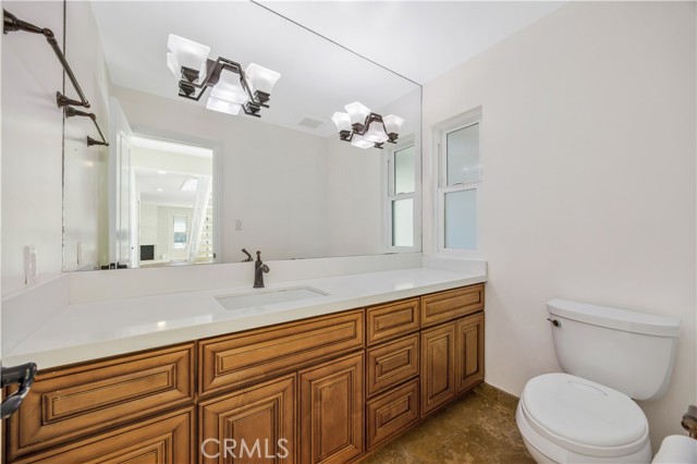 Detail Gallery Image 20 of 49 For 23 Foxglove Way, Irvine,  CA 92612 - 4 Beds | 2/1 Baths