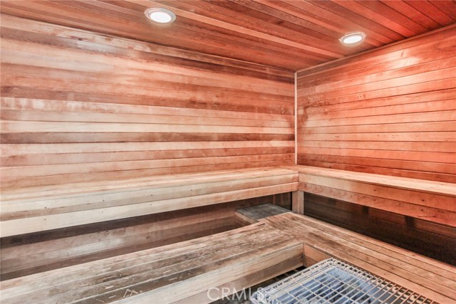 5031 Dorado Dr, Huntington Beach CA: https://media.crmls.org/medias/ec0cabd7-4739-49fb-a3f3-d88fa922751c.jpg