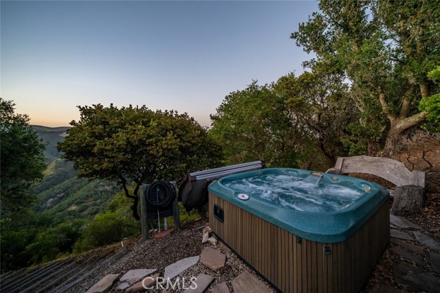 2650 Skyview Trail, San Luis Obispo CA: https://media.crmls.org/medias/ec0d3c92-ec17-42a3-9e26-0c8ea067d54b.jpg