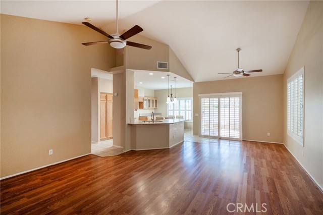 819 Camino De Plata, San Jacinto CA: https://media.crmls.org/medias/ec0da7ce-3f81-49d8-9d94-812bd56adf16.jpg