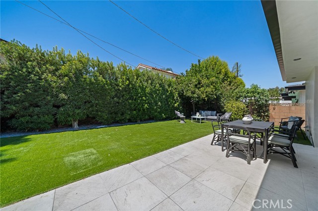 5157 Woodley Avenue, Encino CA: https://media.crmls.org/medias/ec0dc72a-b5e6-4b75-a85a-b4e829059cec.jpg