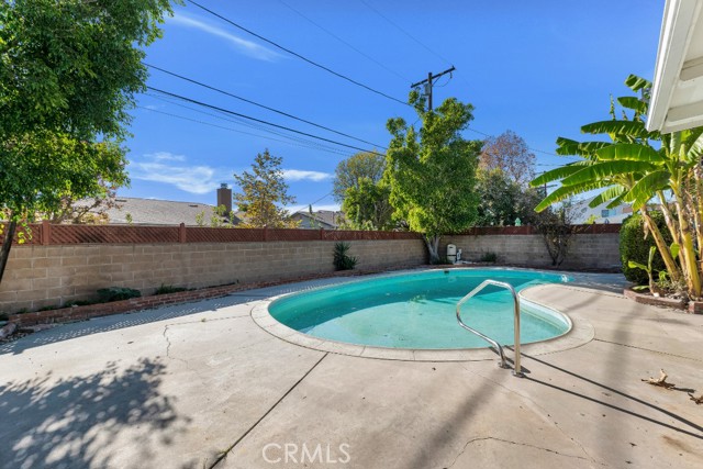 Detail Gallery Image 32 of 37 For 15930 Tuba St, North Hills,  CA 91343 - 3 Beds | 2 Baths