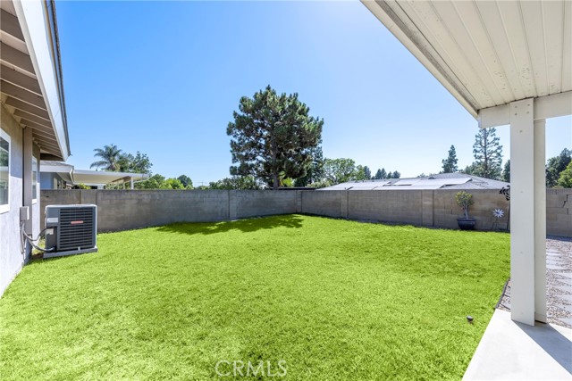 1219 N Van Buren Street, Placentia CA: https://media.crmls.org/medias/ec0ebb0a-9a9e-4aae-8301-0e5582fce53b.jpg