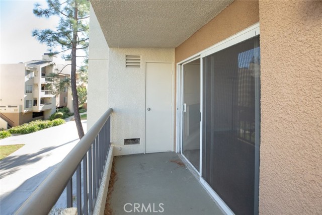 Detail Gallery Image 19 of 34 For 5540 Owensmouth Ave #206,  Woodland Hills,  CA 91304 - 2 Beds | 2 Baths