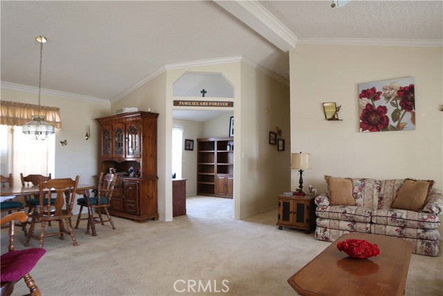 10961 Desert Lawn Drive, Calimesa CA: https://media.crmls.org/medias/ec0f3d75-039f-4bbb-aedd-f486b1aa4685.jpg