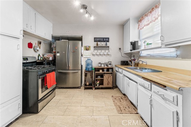 Detail Gallery Image 22 of 24 For 316 E School, Covina,  CA 91723 - – Beds | – Baths