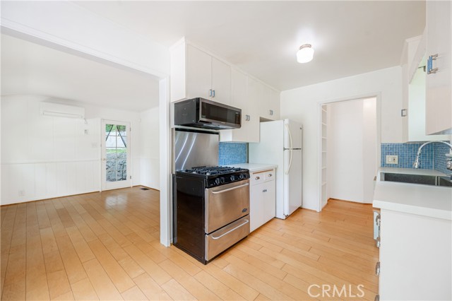 Detail Gallery Image 35 of 68 For 432 Fernwood Pacific, Topanga,  CA 90290 - 2 Beds | 2 Baths