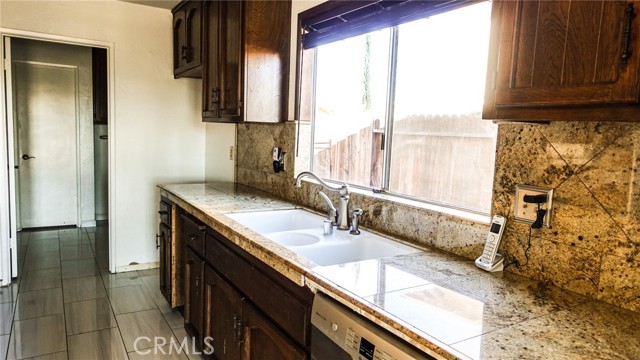 Detail Gallery Image 13 of 35 For 14114 Oakley Dr, Riverside,  CA 92503 - 3 Beds | 2 Baths