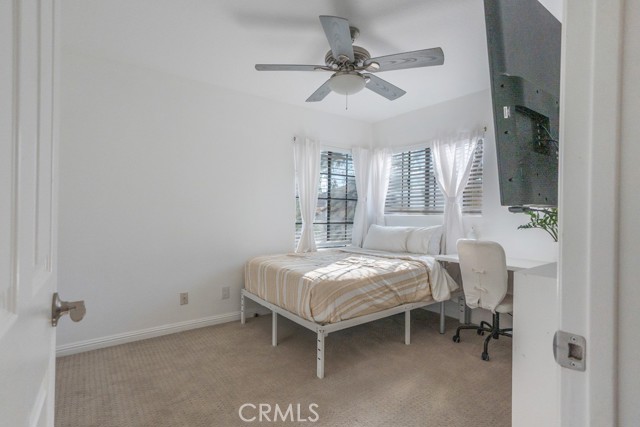 Detail Gallery Image 15 of 38 For 18213 Flynn Dr #132,  Canyon Country,  CA 91387 - 2 Beds | 2 Baths