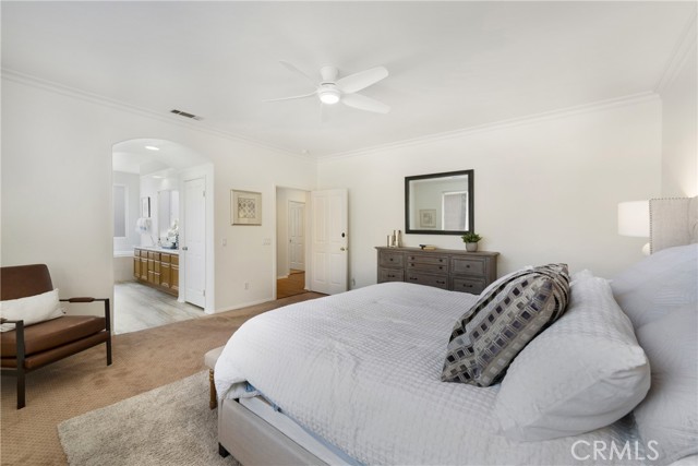 2 Westgate, Irvine CA: https://media.crmls.org/medias/ec119571-eabc-4169-8760-c89ce7135e64.jpg