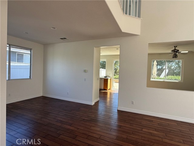 Detail Gallery Image 4 of 22 For 26506 Isabella, Canyon Country,  CA 91351 - 3 Beds | 3 Baths