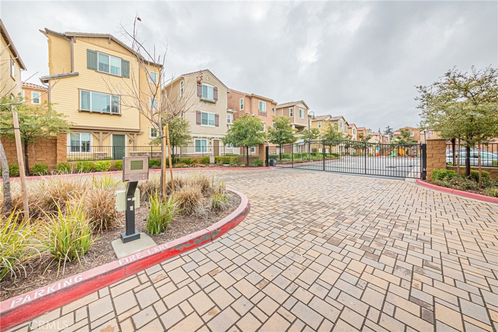 793 BANYAN Way, Pomona, CA 91767