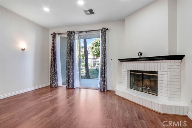 5606 Las Virgenes Road, Calabasas CA: https://media.crmls.org/medias/ec135210-69ba-43d6-a7c9-514e42214d8e.jpg