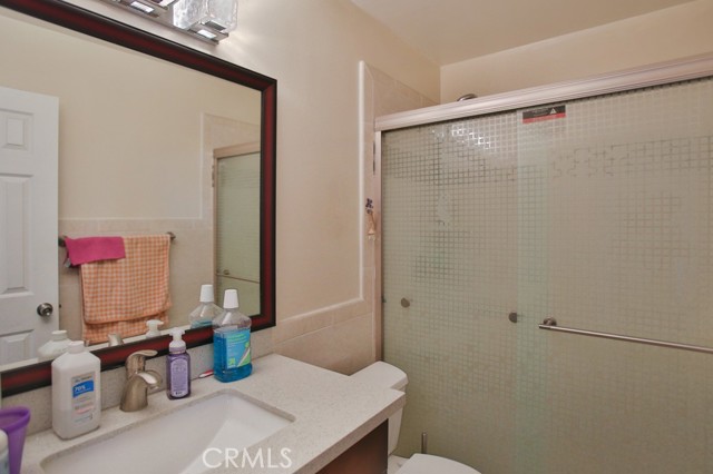 Detail Gallery Image 25 of 30 For 3900 W Hazard Ave #B,  Santa Ana,  CA 92703 - 2 Beds | 2/1 Baths