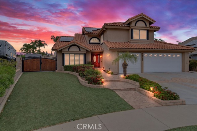 1305 Harvest Circle, Corona CA: https://media.crmls.org/medias/ec146b15-4d52-410b-9f06-10c2f0c2bbab.jpg