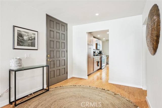Detail Gallery Image 14 of 42 For 575 Esplanade #205,  Redondo Beach,  CA 90277 - 2 Beds | 2 Baths