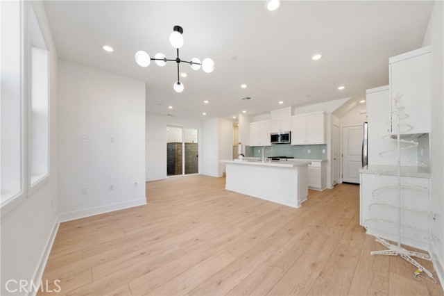 Detail Gallery Image 8 of 45 For 322 Proctor, Irvine,  CA 92618 - 4 Beds | 3/1 Baths