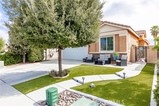 30294 Coralium Way, Menifee CA: https://media.crmls.org/medias/ec1645b4-c4c1-4fca-95d2-c7ec809fccc3.jpg