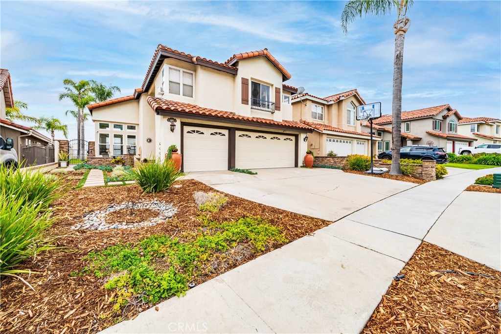 1081 Vista Lomas Lane