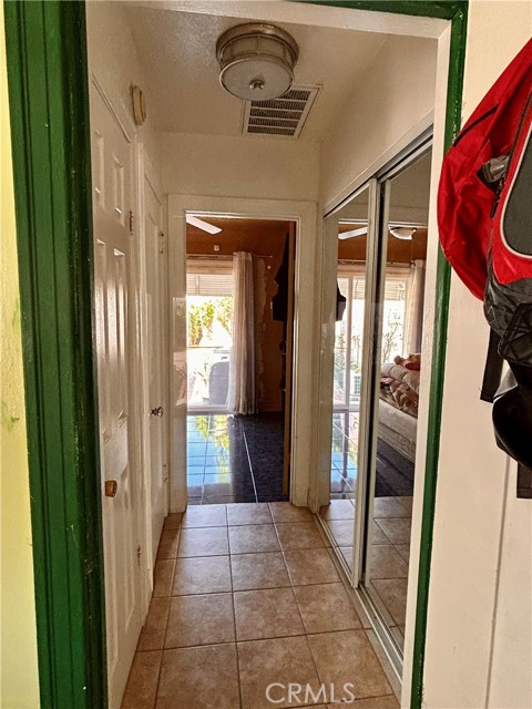 Detail Gallery Image 14 of 40 For 6147 Gundry, Long Beach,  CA 90805 - 4 Beds | 4 Baths