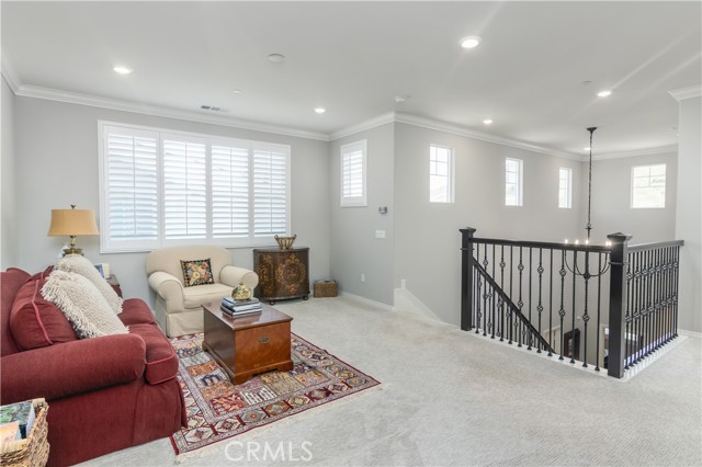 Detail Gallery Image 13 of 47 For 239 White Bark, Simi Valley,  CA 93065 - 4 Beds | 3 Baths