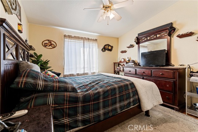 Detail Gallery Image 13 of 27 For 1550 20th, Rosamond,  CA 93560 - 3 Beds | 2 Baths
