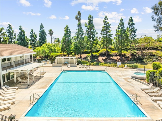33026 Lighthouse Ct, San Juan Capistrano CA: https://media.crmls.org/medias/ec18e0c0-d67e-42ed-b46e-e8b6db889ee5.jpg
