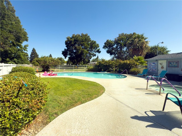 Detail Gallery Image 49 of 57 For 2050 Springfield Dr #312,  Chico,  CA 95928 - 2 Beds | 2 Baths