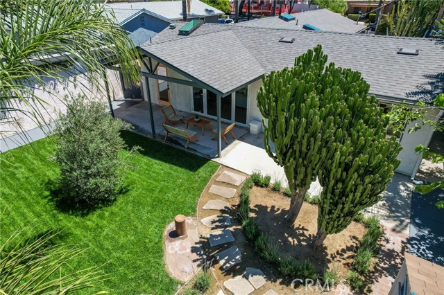 1393 Navarro Avenue, Pasadena CA: https://media.crmls.org/medias/ec1a4ce1-3398-4a5a-bdbc-a5a56bc8a940.jpg