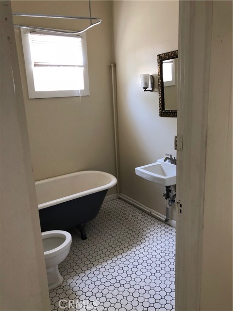 1029 Salem Street, Chico CA: https://media.crmls.org/medias/ec1a8aca-031a-417f-8167-793f261c5160.jpg