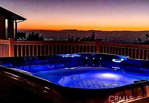 https://media.crmls.org/medias/ec1ab138-7d4e-402e-a51b-b499b39791f9.jpg?preset=X-Large