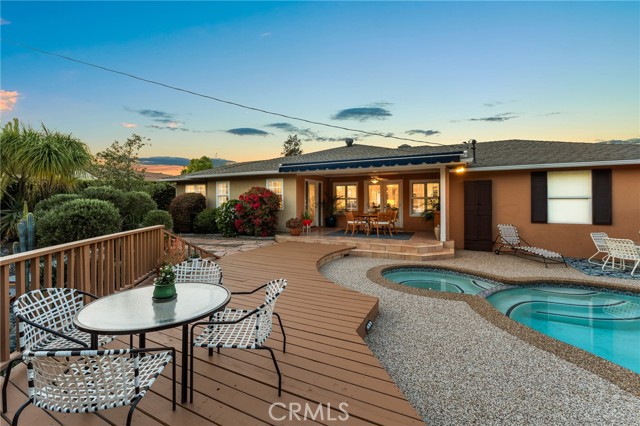 1215 Mira Monte Drive, Redlands CA: https://media.crmls.org/medias/ec1ab8b0-7a23-4b56-90fc-6b3205a3c286.jpg