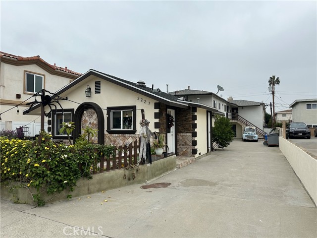 Detail Gallery Image 1 of 3 For 2227 Mathews Ave, Redondo Beach,  CA 90278 - – Beds | – Baths