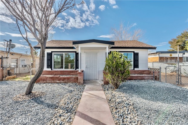 Detail Gallery Image 1 of 27 For 407 W Haloid Ave, Ridgecrest,  CA 93555 - 2 Beds | 1 Baths