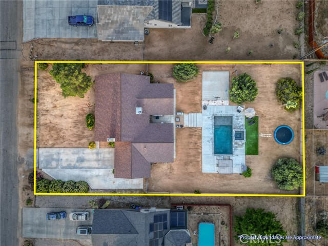 Detail Gallery Image 13 of 59 For 57731 San Tropeze, Yucca Valley,  CA 92284 - 5 Beds | 3 Baths