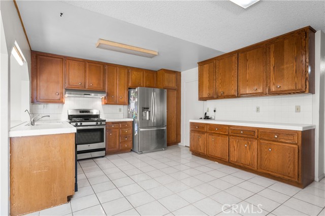 11515 Bertha Street, Cerritos CA: https://media.crmls.org/medias/ec1c2c81-68e9-4d70-9f4a-c9cbb1776f1d.jpg