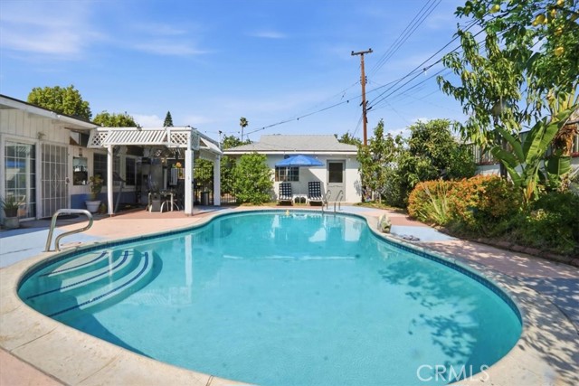 Image 10 of 31 For 138 Fernwood