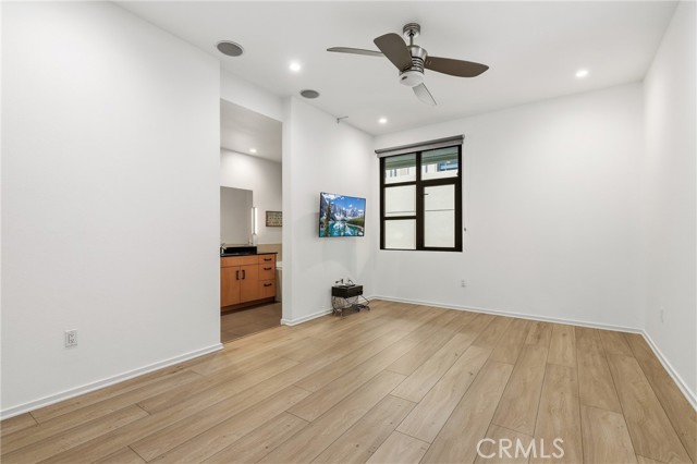 Detail Gallery Image 21 of 40 For 133 the Promenade #118,  Long Beach,  CA 90802 - 2 Beds | 2/1 Baths