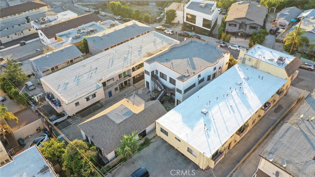 MLS #OC25066490 img 4