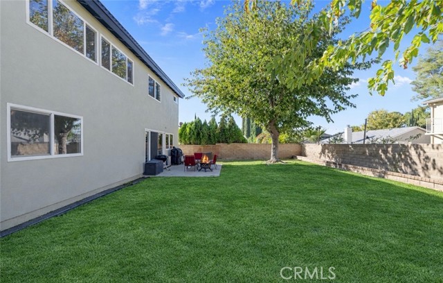 Detail Gallery Image 36 of 46 For 28975 Lotusgarden Dr, Canyon Country,  CA 91387 - 4 Beds | 3 Baths