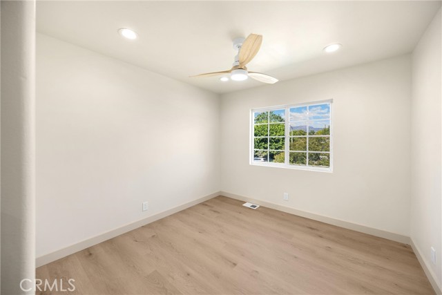 Detail Gallery Image 38 of 65 For 631 N Kenwood St, Burbank,  CA 91505 - 5 Beds | 3 Baths