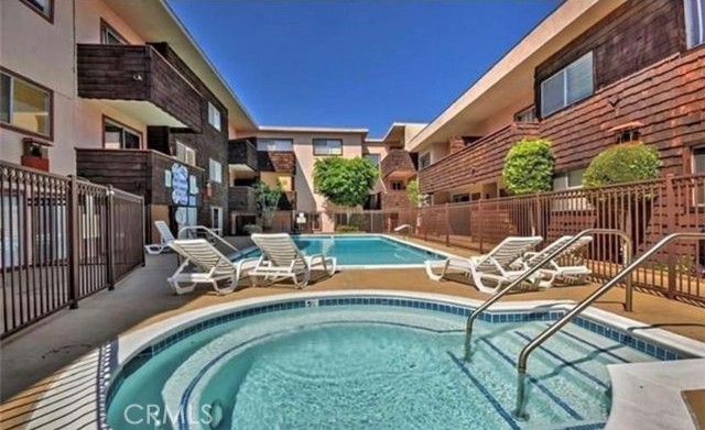 5403 Newcastle, 8 photo 30