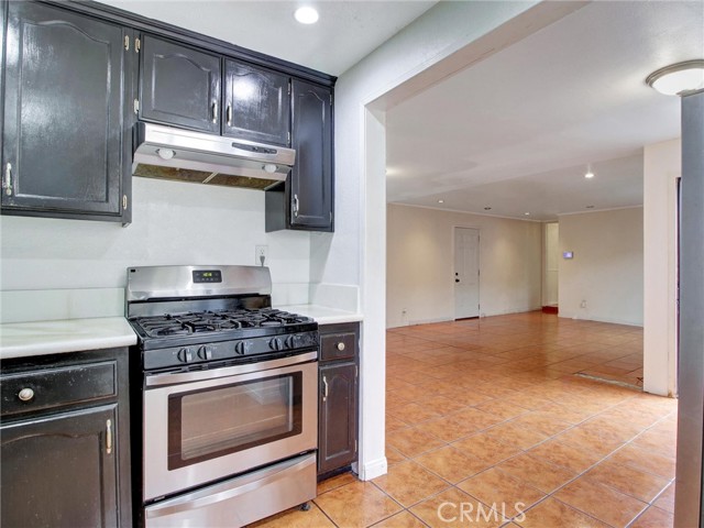 Detail Gallery Image 10 of 38 For 110 W Forhan St, Long Beach,  CA 90805 - 2 Beds | 1 Baths