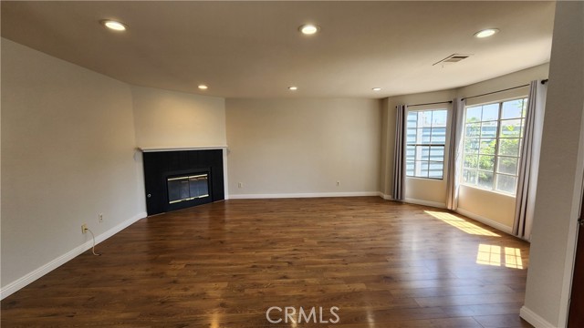 14786 Pioneer Blvd, Norwalk CA: https://media.crmls.org/medias/ec208c79-8b61-498a-8a28-d3df6e09662a.jpg
