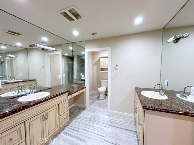 7811 Rhine Drive, Huntington Beach CA: https://media.crmls.org/medias/ec20d84f-43b2-4540-b12a-e3b4f5c2e42a.jpg