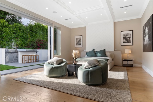 4635 Brewster Drive, Tarzana CA: https://media.crmls.org/medias/ec21f8fe-6549-40ff-86d3-48a08ab05ff7.jpg