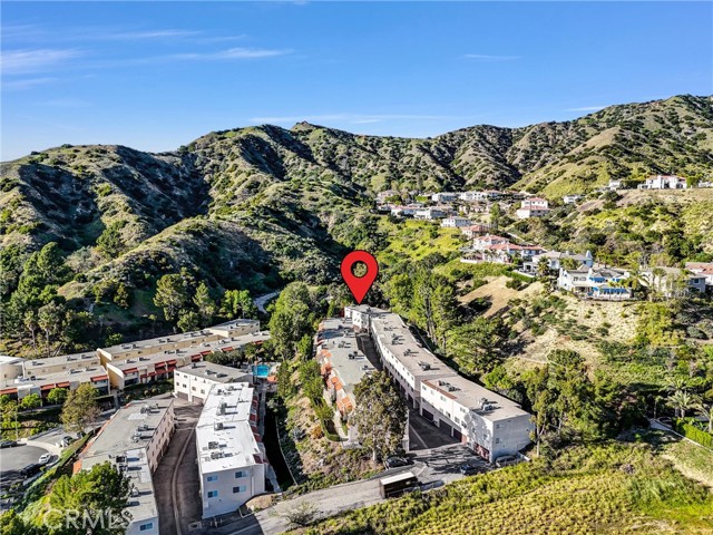 Detail Gallery Image 31 of 37 For 8038 via Pompeii, Burbank,  CA 91504 - 3 Beds | 3 Baths