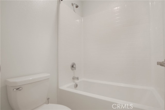 33060 Toledo Bend Court, Winchester CA: https://media.crmls.org/medias/ec221d3c-0284-4036-a6c5-dcd8389d7997.jpg