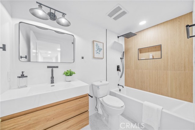 Detail Gallery Image 36 of 68 For 12361 Caravel, Cerritos,  CA 90703 - 5 Beds | 3 Baths